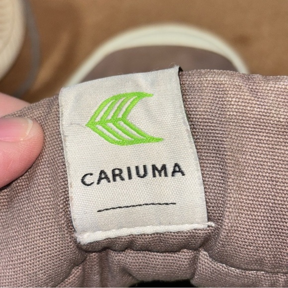 Cariuma Pantone Unisex Beige Tan High-Top Sneakers Men's 6.5 Women's 8 Lace Up - Picture 3 of 14